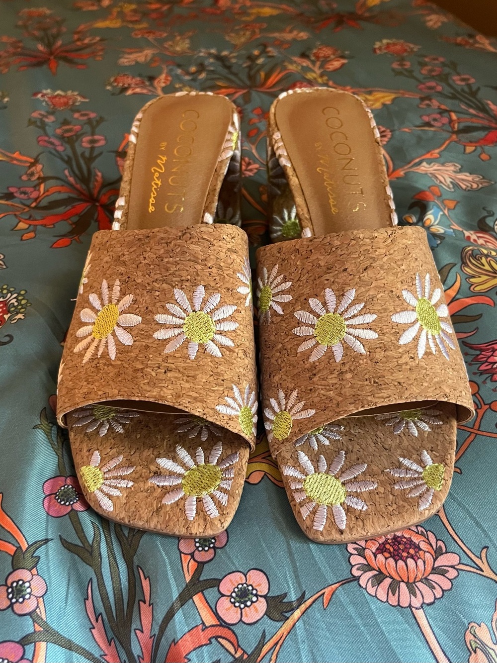 Coconuts by Matisse Cork Daisy Slide Sandals - Tan/White/Yellow